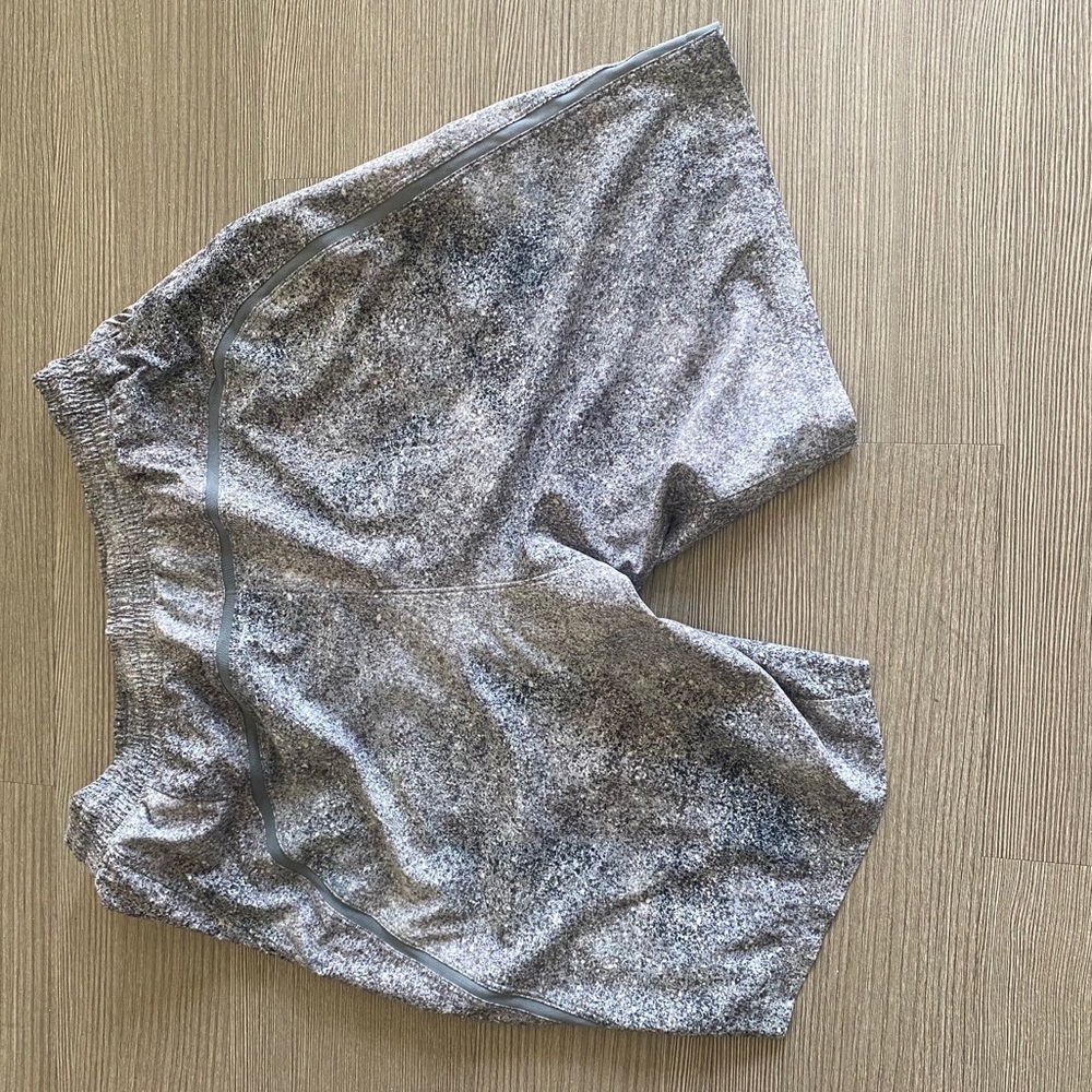 Lululemon Mens shorts